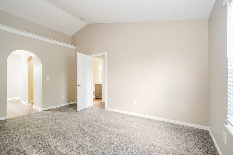 2,345/Mo, 1417 Fahy Dr Columbus, OH 43223 Main Bedroom View