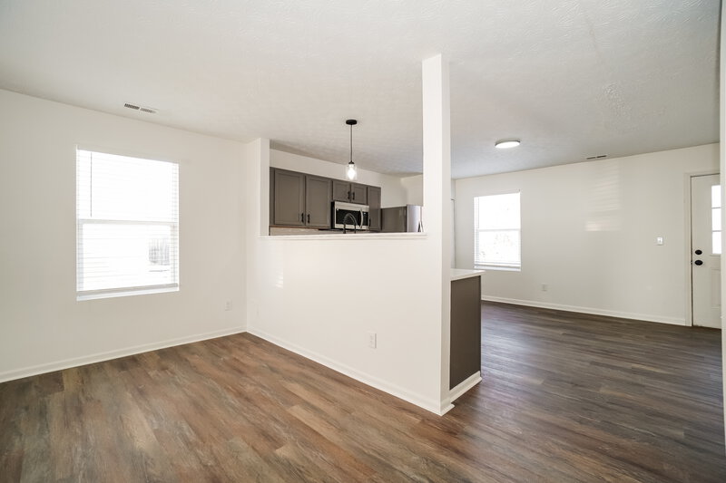 2,370/Mo, 520 Wyndham Ridge Dr Columbus, OH 43207 Dining Room View