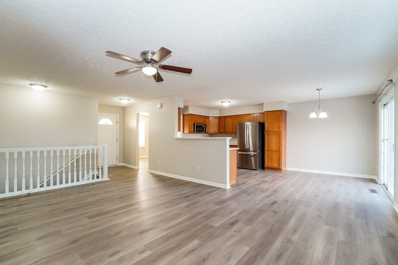 2,160/Mo, 9054 Jackies Bnd Reynoldsburg, OH 43068 Living Room View