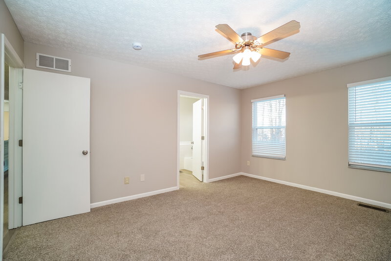 2,160/Mo, 9054 Jackies Bnd Reynoldsburg, OH 43068 Main Bedroom View 2