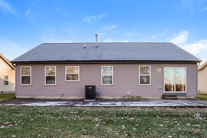 2,160/Mo, 9054 Jackies Bnd Reynoldsburg, OH 43068 Rear View 2