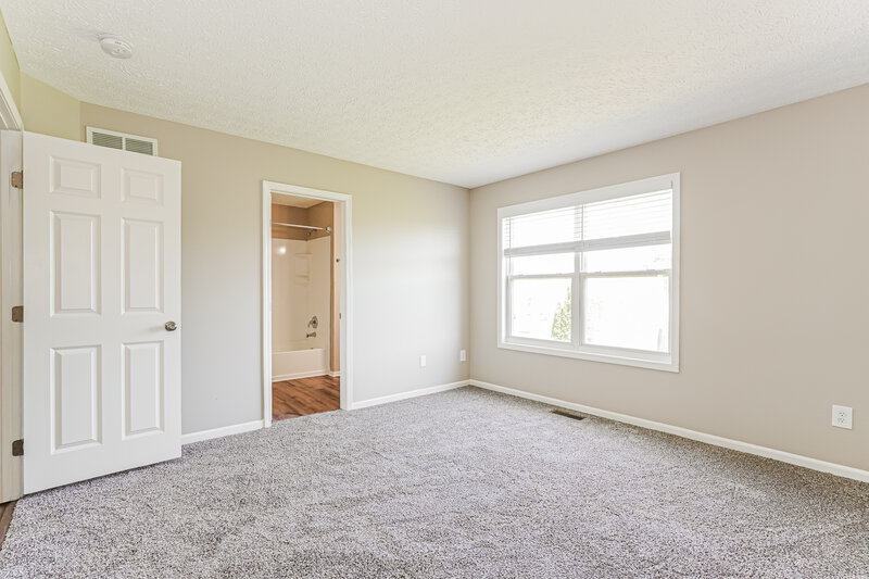 2,185/Mo, 444 Voyager Dr Groveport, OH 43125 Main Bedroom View