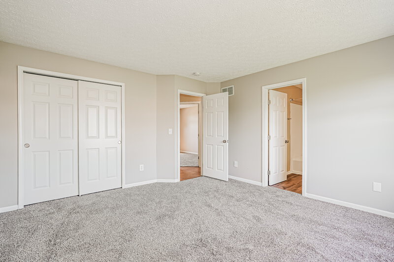 2,185/Mo, 444 Voyager Dr Groveport, OH 43125 Main Bedroom View 2