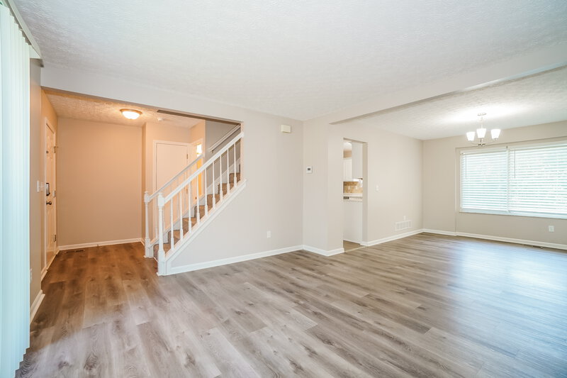 2,145/Mo, 1700 Golden Cloud Ln Columbus, OH 43228 Living Room View