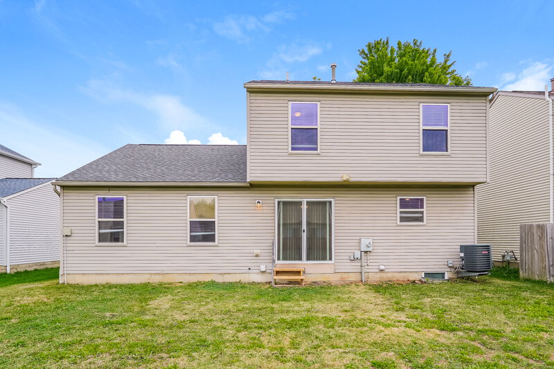 2,290/Mo, 4299 Shady Meadows Dr Grove City, OH 43123 Rear View 2