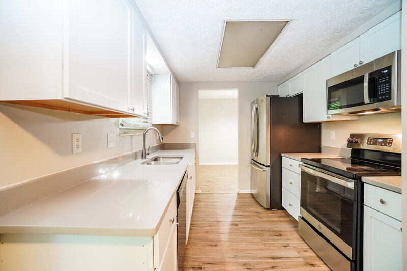 3,550/Mo, 442 Rambling Brook Dr Pickerington, OH 43147 Kitchen View