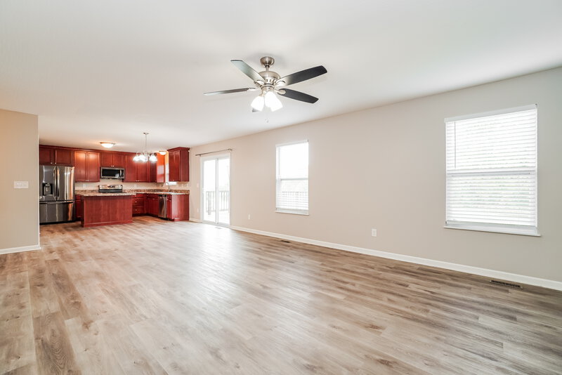 2,140/Mo, 77 Faulkner Dr Lithopolis, OH 43136 Family Room View