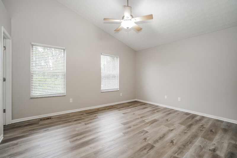 3,080/Mo, 810 Sumter St Galloway, OH 43119 Main Bedroom View 2