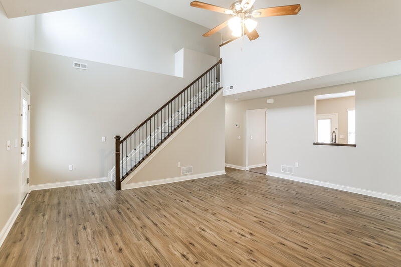 5,250/Mo, 6048 Shreven Dr Westerville, OH 43081 Living Room View 2