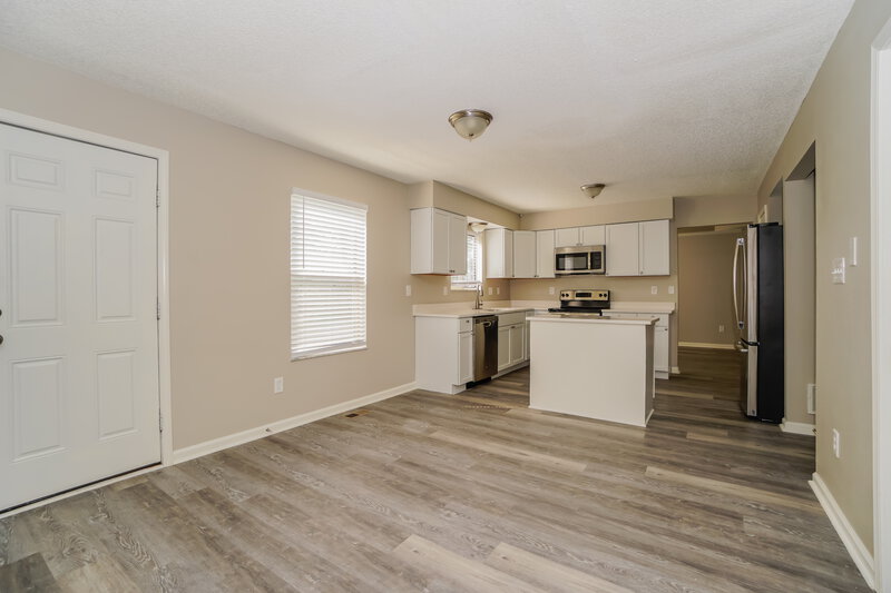 2,535/Mo, 7303 Fallow Trail Dr Reynoldsburg, OH 43068 Kitchen View 2