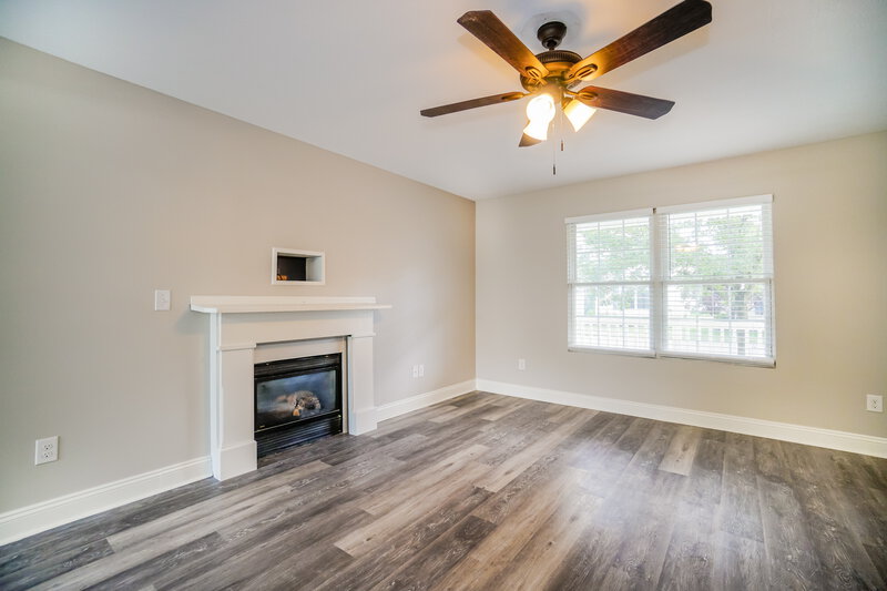 2,255/Mo, 8782 Olenmead Dr Lewis Center, OH 43035 Living Room View 4