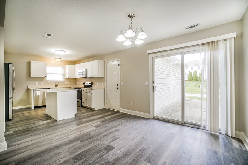2,255/Mo, 8782 Olenmead Dr Lewis Center, OH 43035 Dining Room View