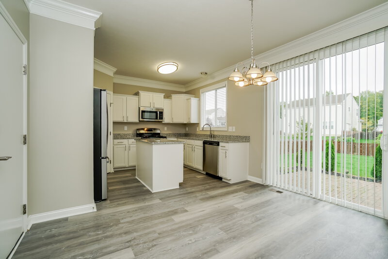 2,195/Mo, 120 Halcyon Dr Etna, OH 43062 Dining Room View