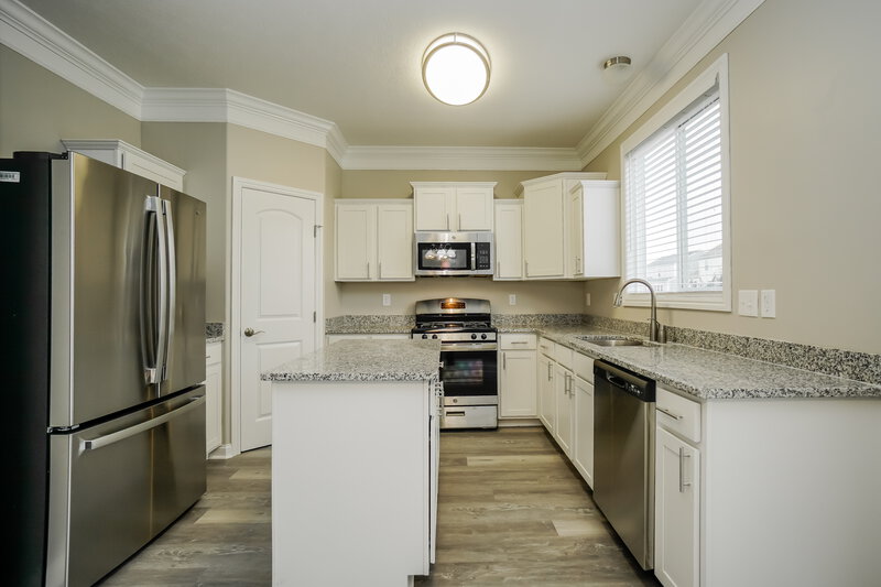 2,195/Mo, 120 Halcyon Dr Etna, OH 43062 Kitchen View 3