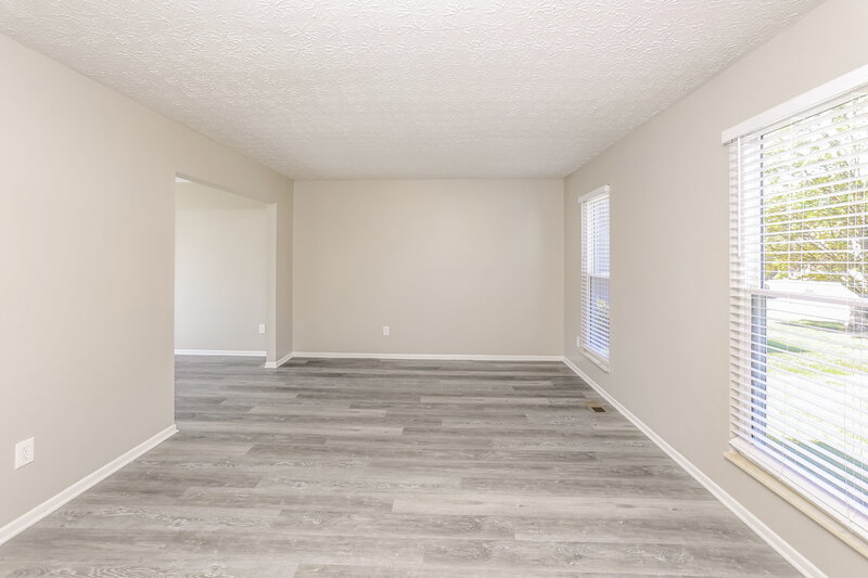 2,115/Mo, 3048 Bocastle Ct Reynoldsburg, OH 43068 Living Room View 2