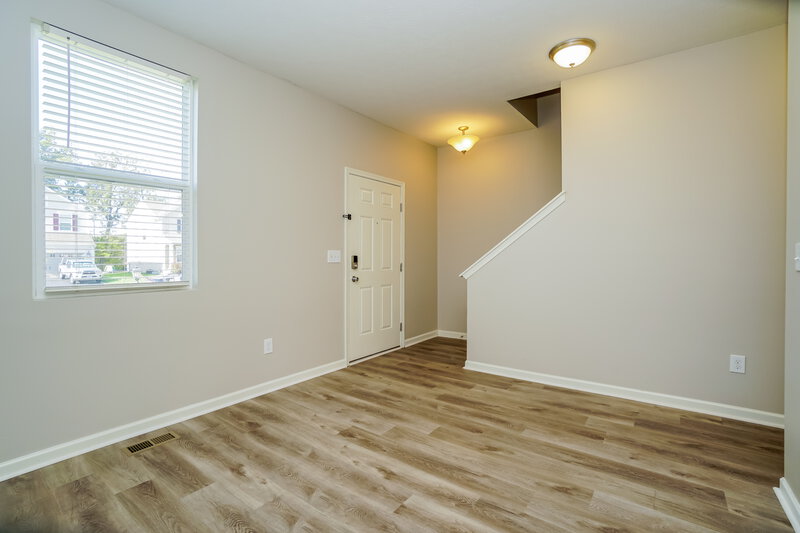 2,230/Mo, 259 Glen Crossing Dr Etna, OH 43062 Living Room View