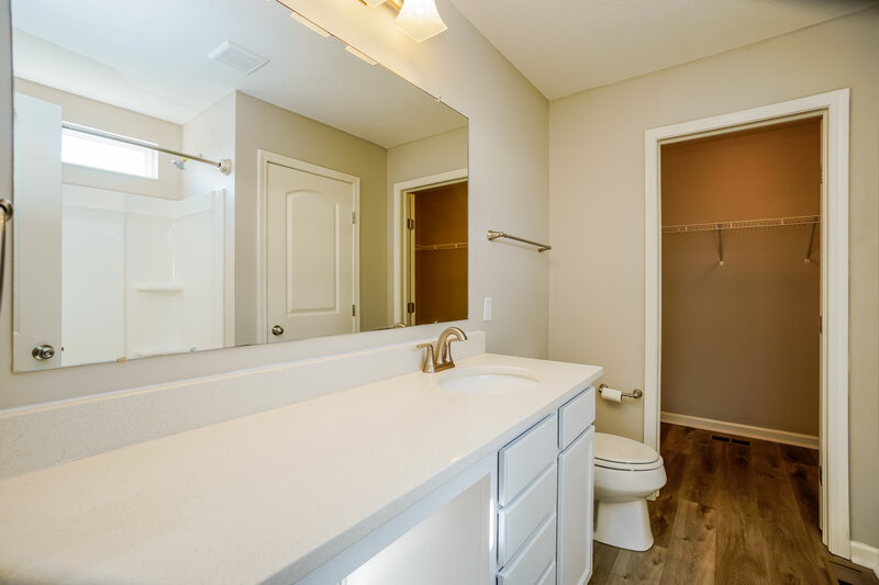 2,230/Mo, 259 Glen Crossing Dr Etna, OH 43062 Main Bathroom View