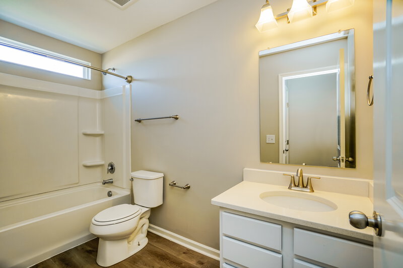 2,230/Mo, 259 Glen Crossing Dr Etna, OH 43062 Bathroom View