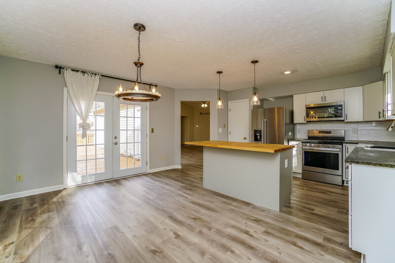 2,665/Mo, 6809 Riverside Glen Ct Dublin, OH 43017 Dining Room View 2