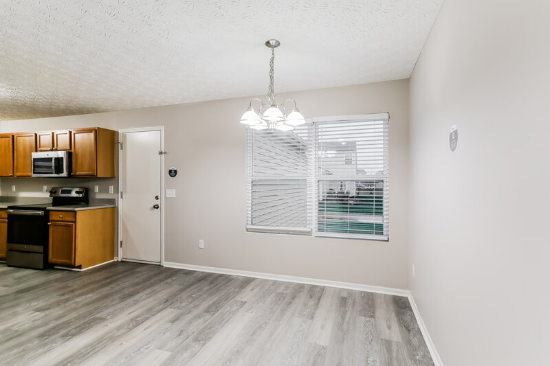 1,930/Mo, 1414 Ithaca Dr Columbus, OH 43228 Dining Room View