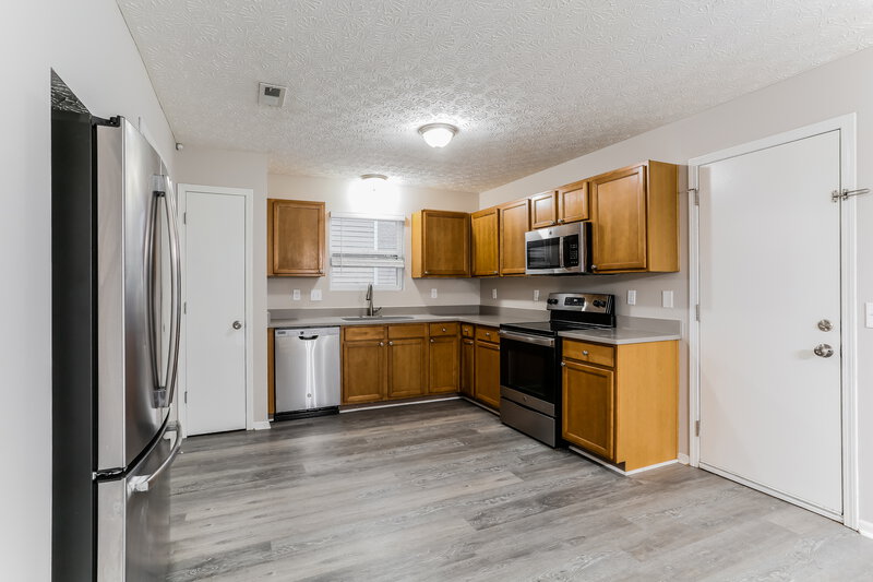 1,930/Mo, 1414 Ithaca Dr Columbus, OH 43228 Kitchen View