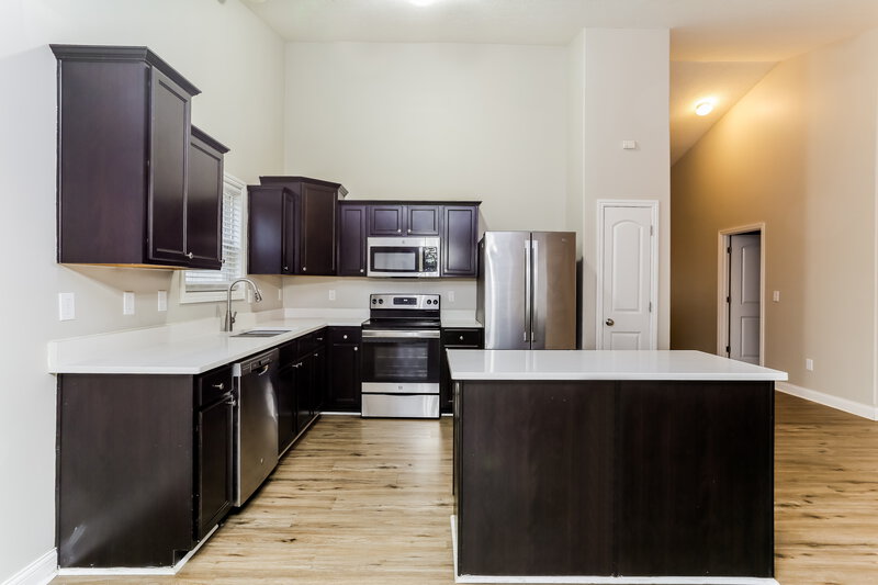 2,535/Mo, 349 Cloverhill Dr Galloway, OH 43119 Kitchen View 3