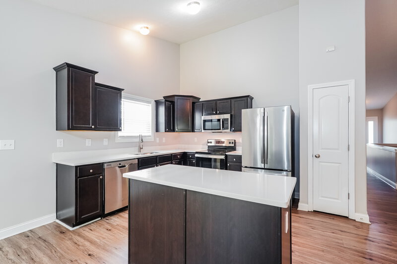 2,520/Mo, 349 Cloverhill Dr Galloway, OH 43119 Kitchen View