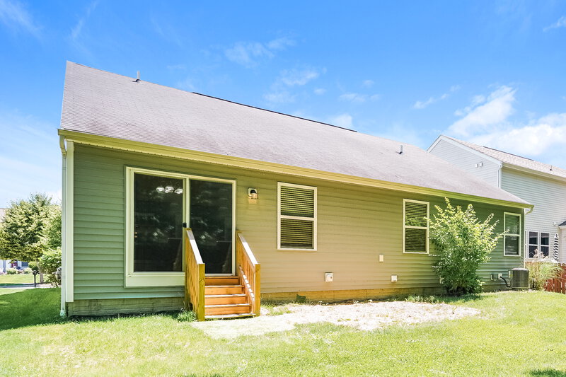 2,520/Mo, 349 Cloverhill Dr Galloway, OH 43119 Rear View