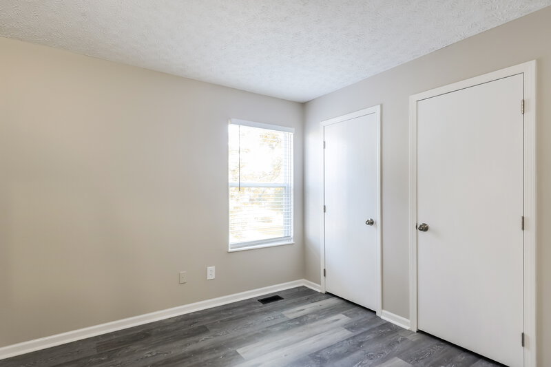 2,250/Mo, 448 Springwood Lake Dr Gahanna, OH 43230 Bedroom View