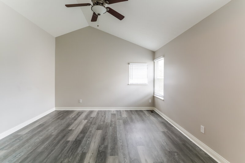 2,365/Mo, 585 Bettmann Street Delaware, OH 43015 Main Bedroom View