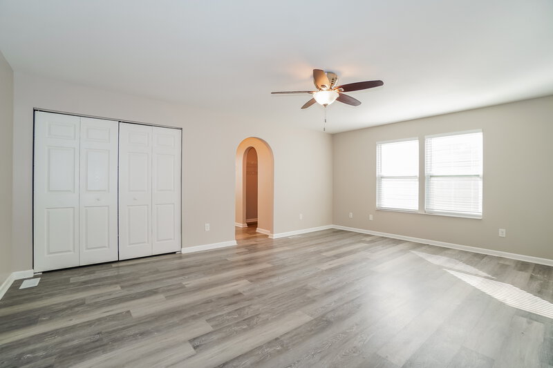 2,265/Mo, 4877 Grimm Dr Lockbourne, OH 43137 Main Bedroom View