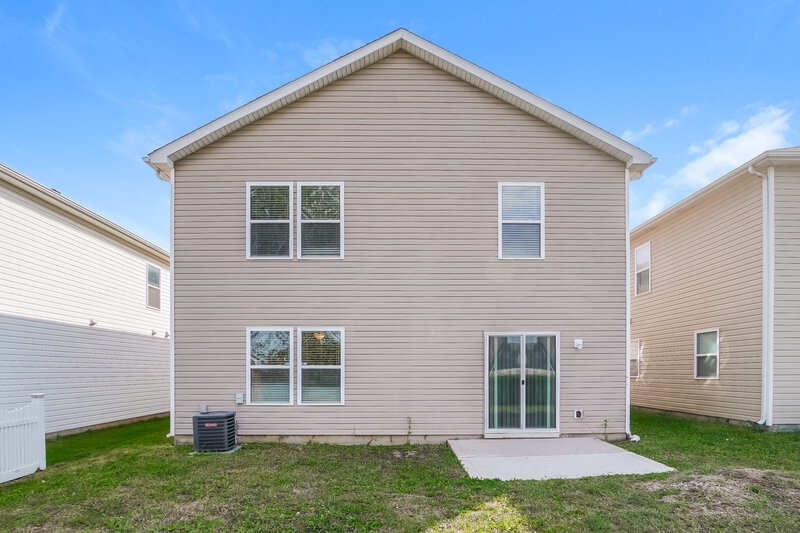 2,265/Mo, 4877 Grimm Dr Lockbourne, OH 43137 Rear View