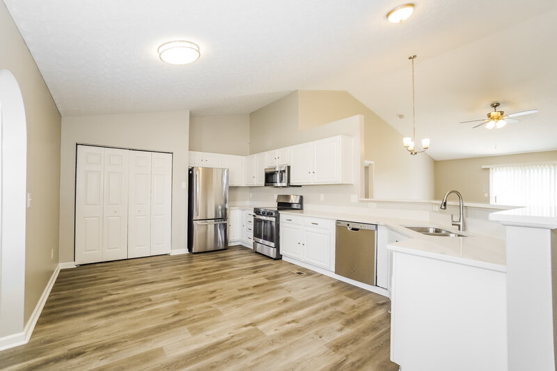 2,185/Mo, 6275 Pritchard Dr Galloway, OH 43119 Kitchen View