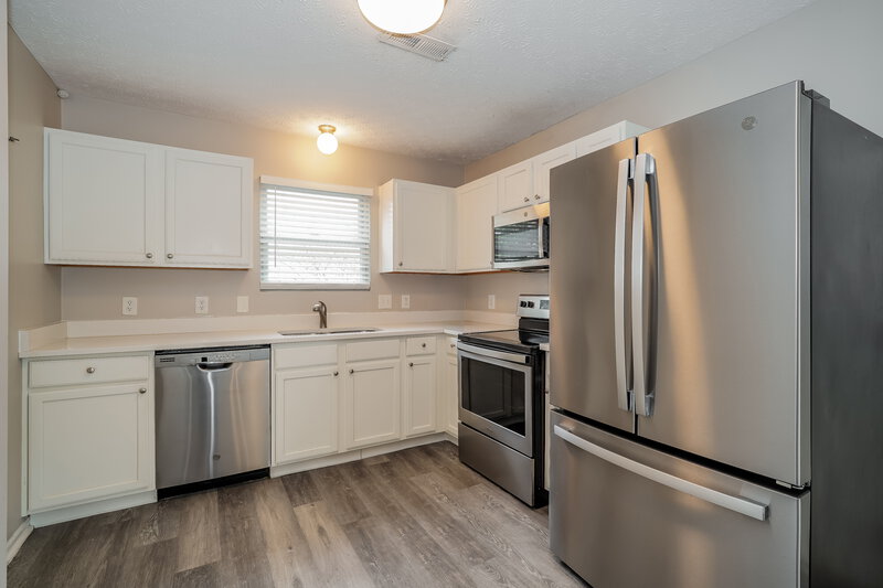 2,285/Mo, 8752 Arrowtip Ln Lewis Center, OH 43035 Kitchen View