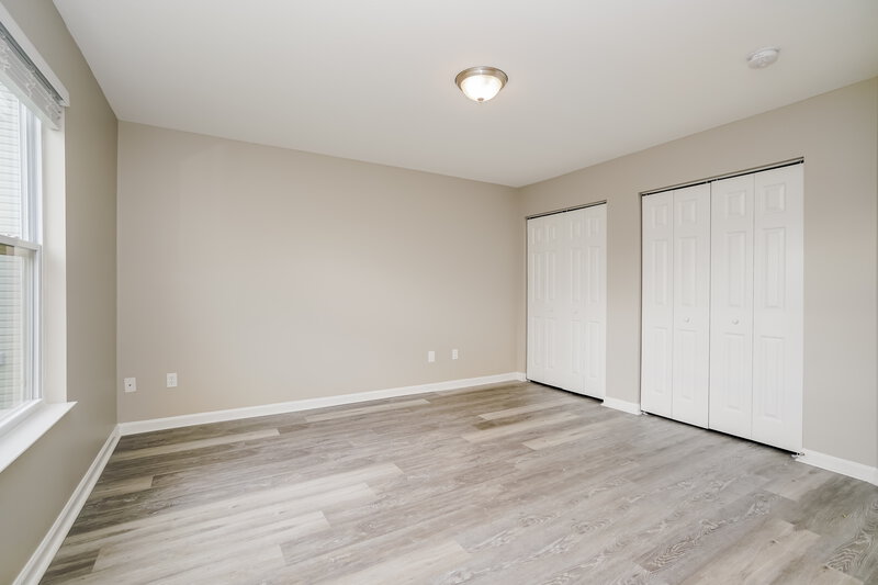2,050/Mo, 6303 Greenhaven Ave Galloway, OH 43119 Main Bedroom View