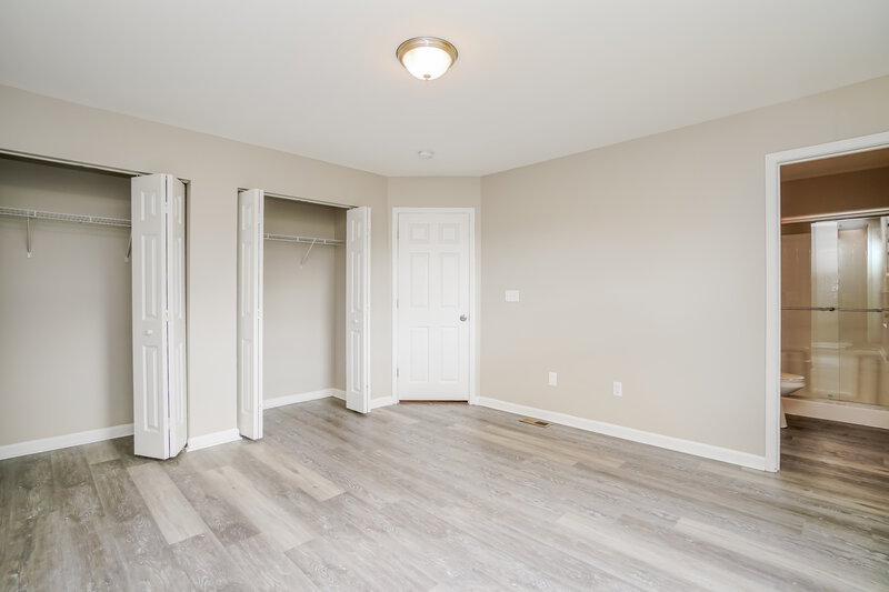 2,050/Mo, 6303 Greenhaven Ave Galloway, OH 43119 Bedroom View