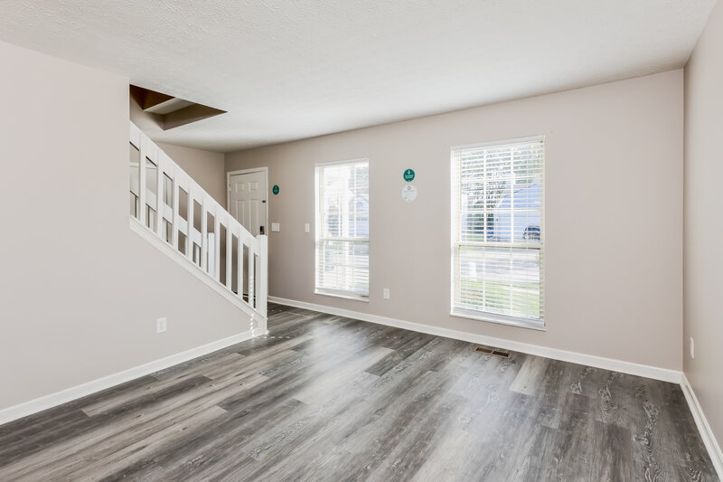 2,160/Mo, 2615 Copperwood Rd Hilliard, OH 43026 Living Room View 2