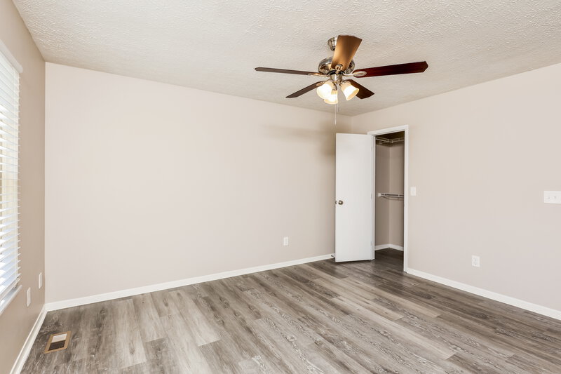 2,160/Mo, 2615 Copperwood Rd Hilliard, OH 43026 Main Bedroom View