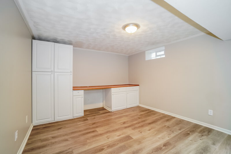 2,480/Mo, 3708 Fox Hunt Trl Columbus, OH 43221 Office View