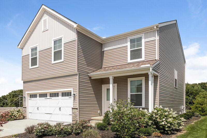 2,480/Mo, 948 Orwell St Lithopolis, OH 43136 Front View