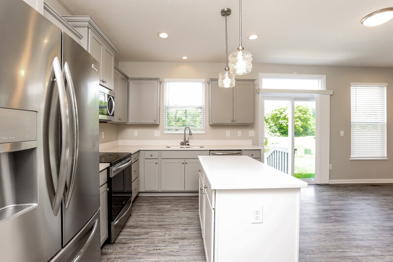 2,480/Mo, 948 Orwell St Lithopolis, OH 43136 Kitchen View 2