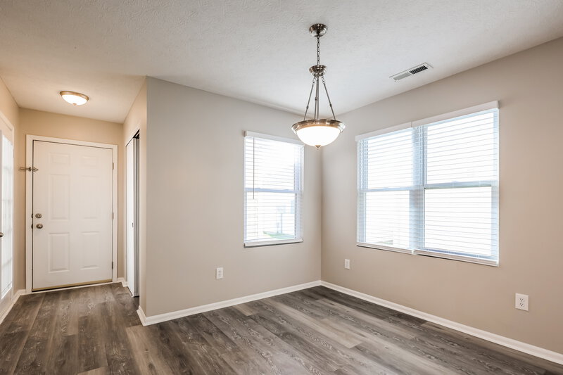 1,825/Mo, 4052 Sweet Shadow Ave Columbus, OH 43230 Dining Room View