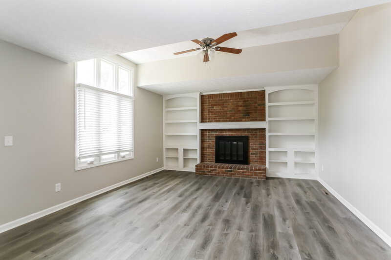 2,355/Mo, 10098 Granden St NW Pickerington, OH 43147 Family Room View