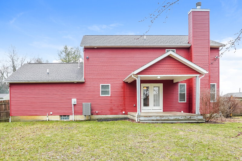 3,070/Mo, 11 Meadow Way SW Pataskala, OH 43062 Rear View