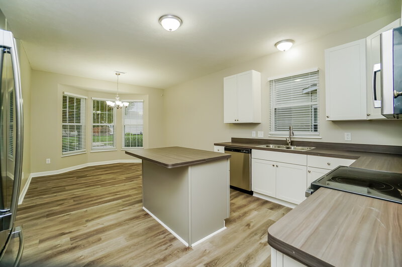 2,250/Mo, 5990 Witherspoon Way Westerville, OH 43081 Kitchen View