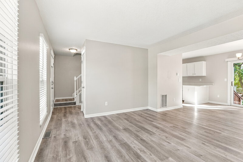 2,160/Mo, 490 Durham Ln Delaware, OH 43015 Living Room View