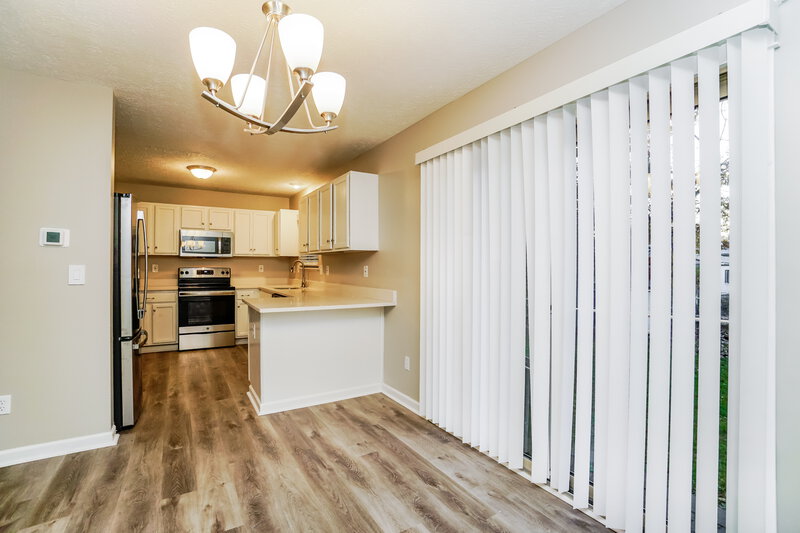 2,340/Mo, 490 Durham Ln Delaware, OH 43015 Dining Room View