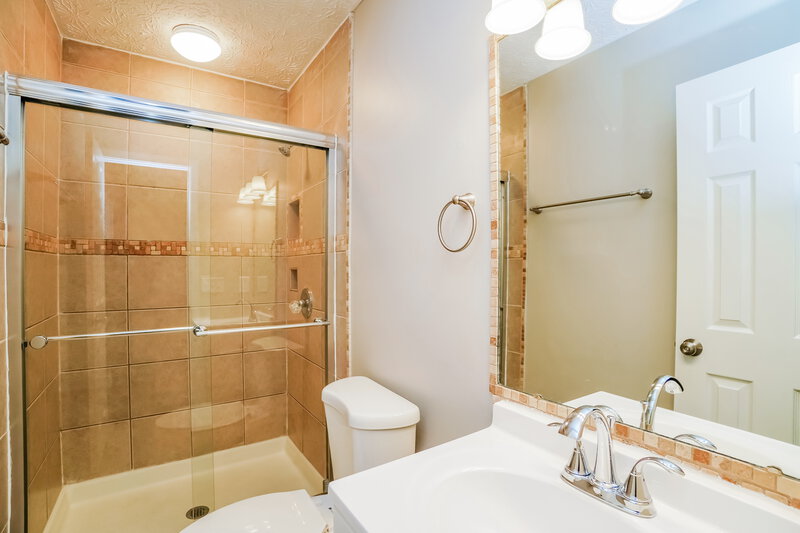 1,965/Mo, 7515 Kittansett Ln Pickerington, OH 43147 Main Bathroom View