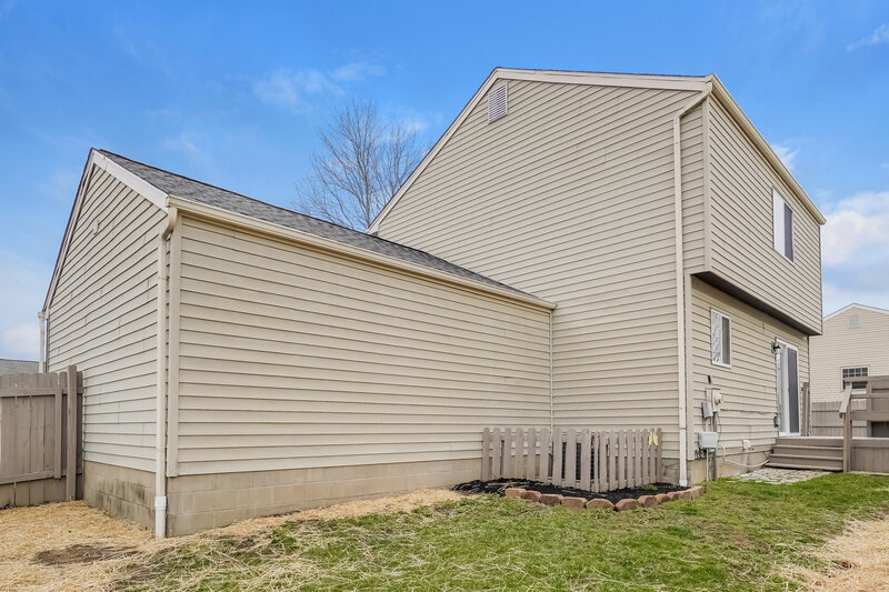 1,965/Mo, 7515 Kittansett Ln Pickerington, OH 43147 Rear View 2