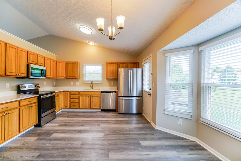 2,070/Mo, 1957 Berwick Court Delaware, OH 43015 Kitchen View